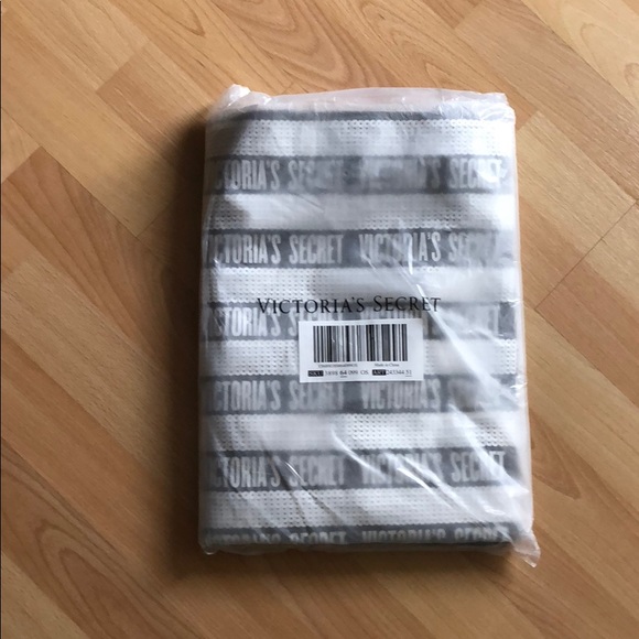 Victoria Secret Tote - Picture 2 of 2